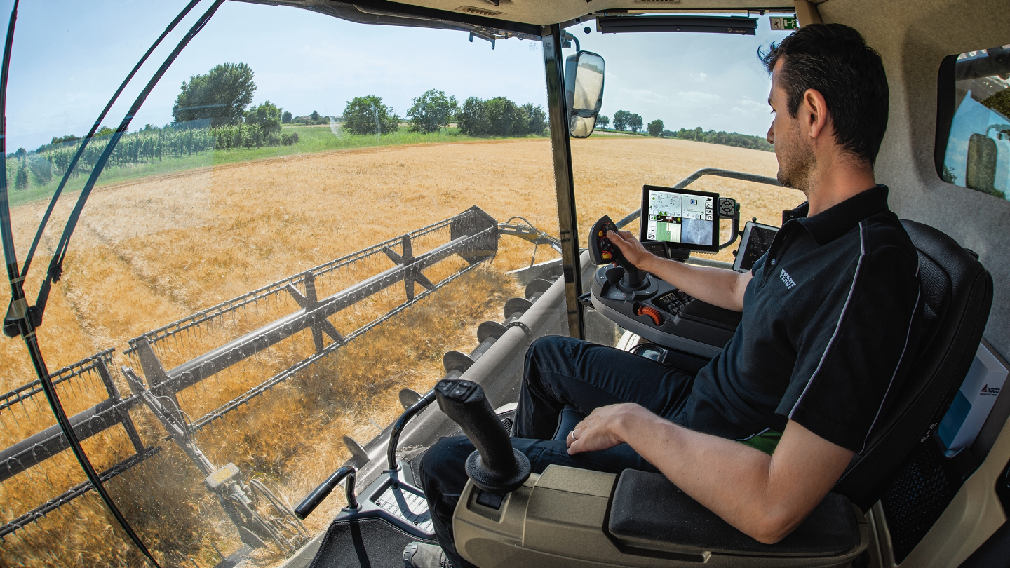 Fendt Ideal cab view